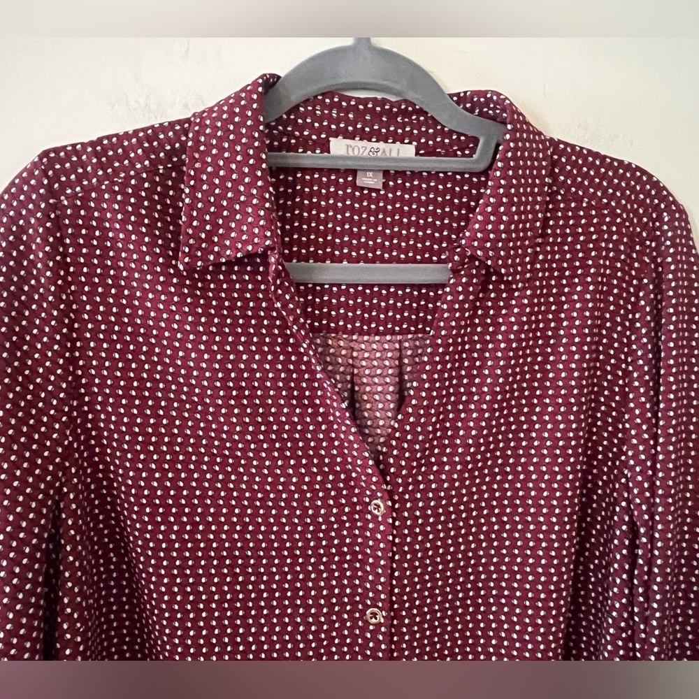 Roz & Ali Burgundy Button-Up Blouse with Gold Button Detail Women’s Size 1X - Picture 9 of 16